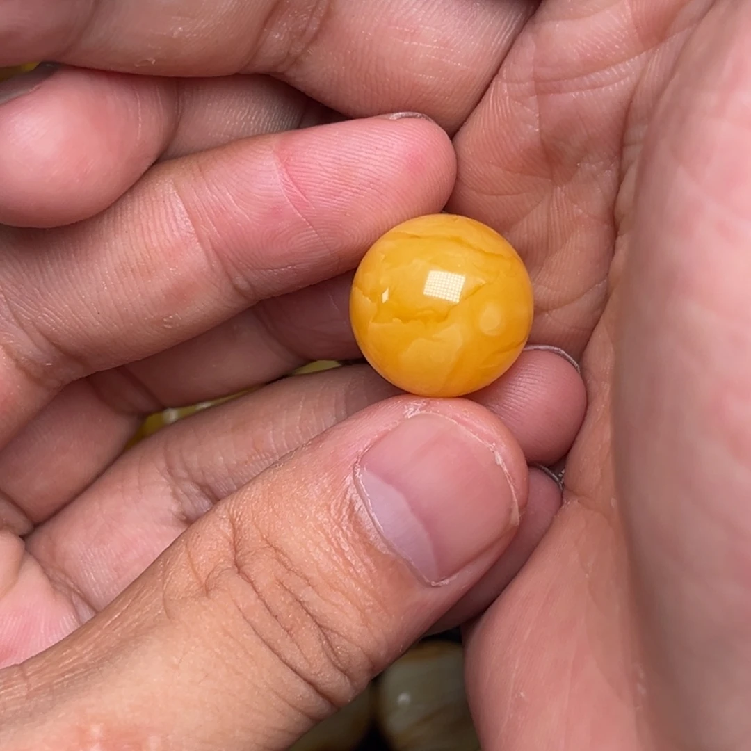 琥珀未镶嵌裸石蜜蜡焦皮17.5