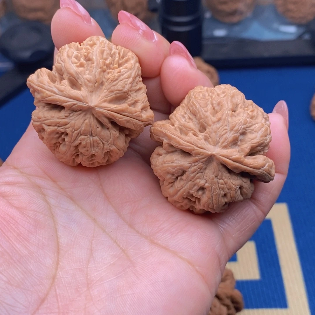 ****亭文玩核桃吊坠粗筋40