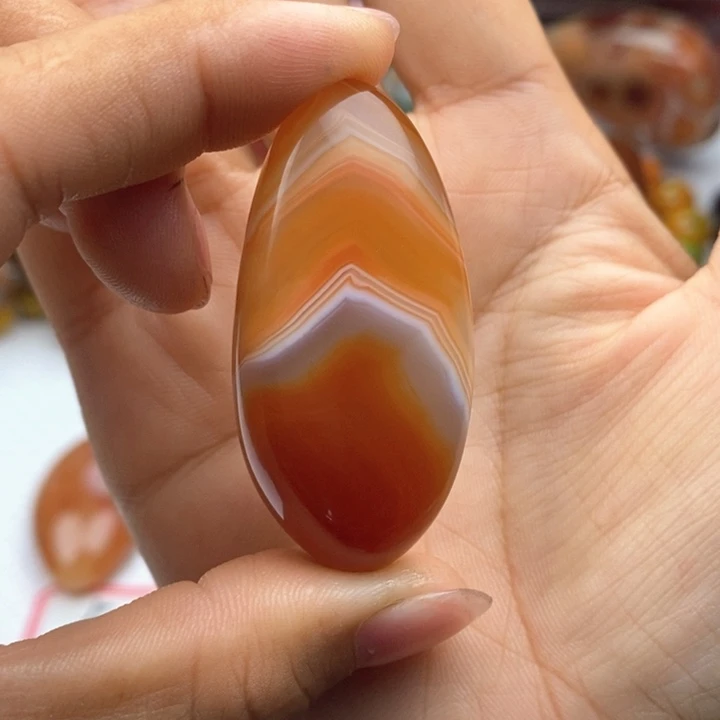 未镶嵌颈饰玛瑙/玉髓