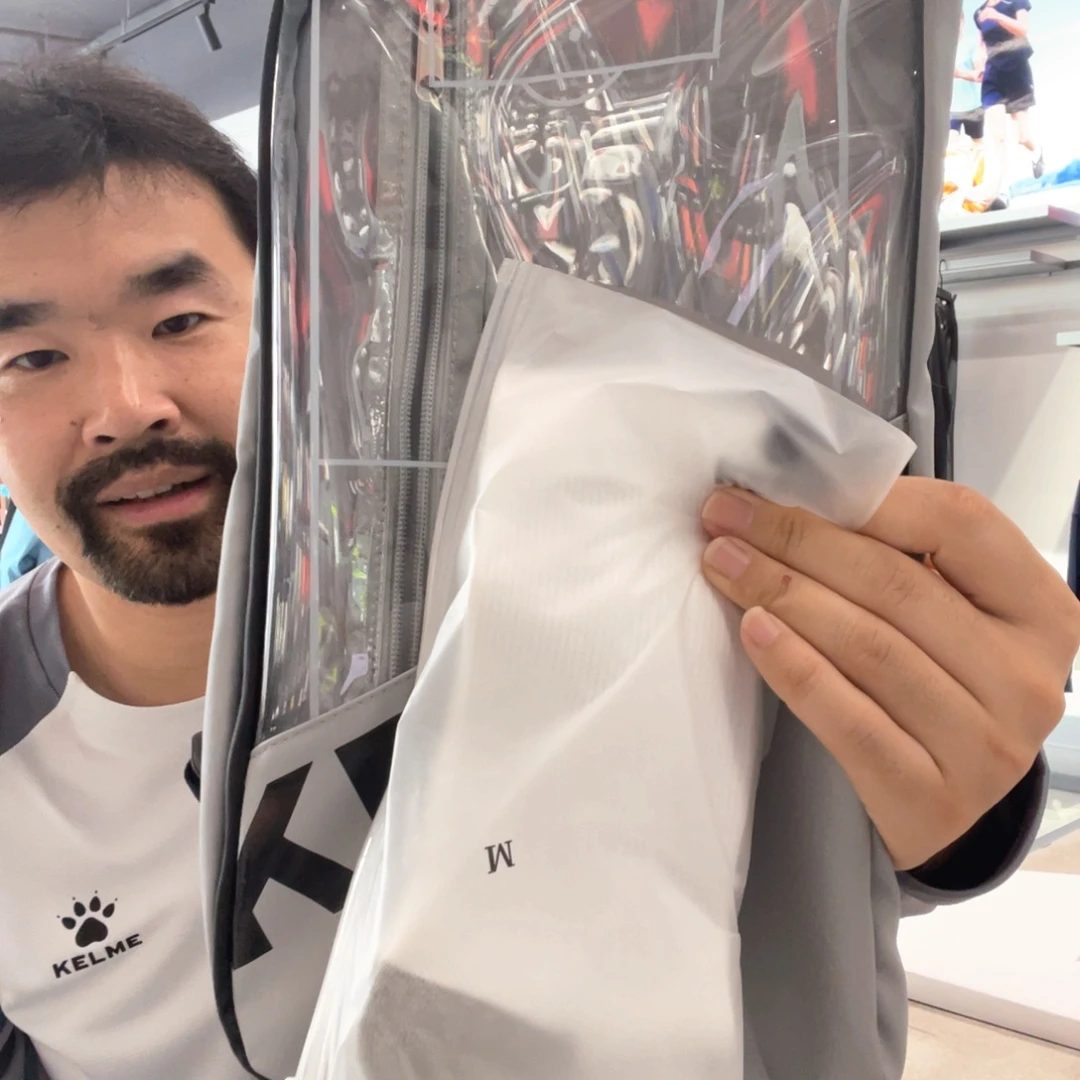 A***y鞋包99包邮送袜子不退
