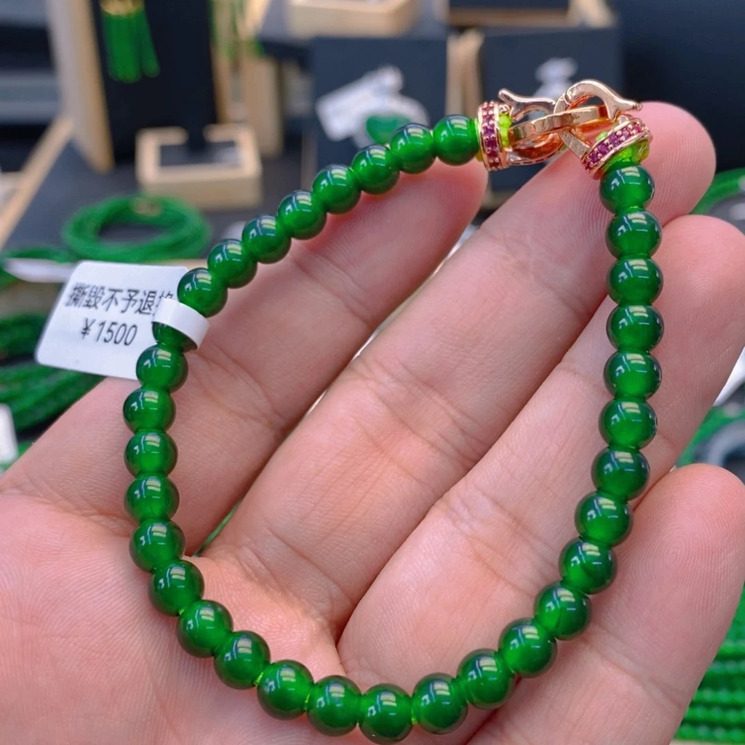 翡翠颈饰未镶嵌卡6