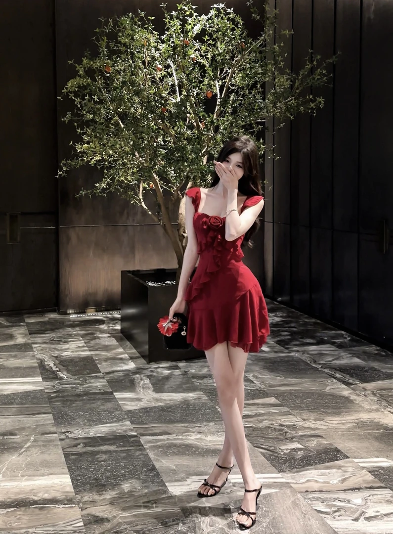 现货【春日部】玫瑰荷叶边收腰连衣裙0895