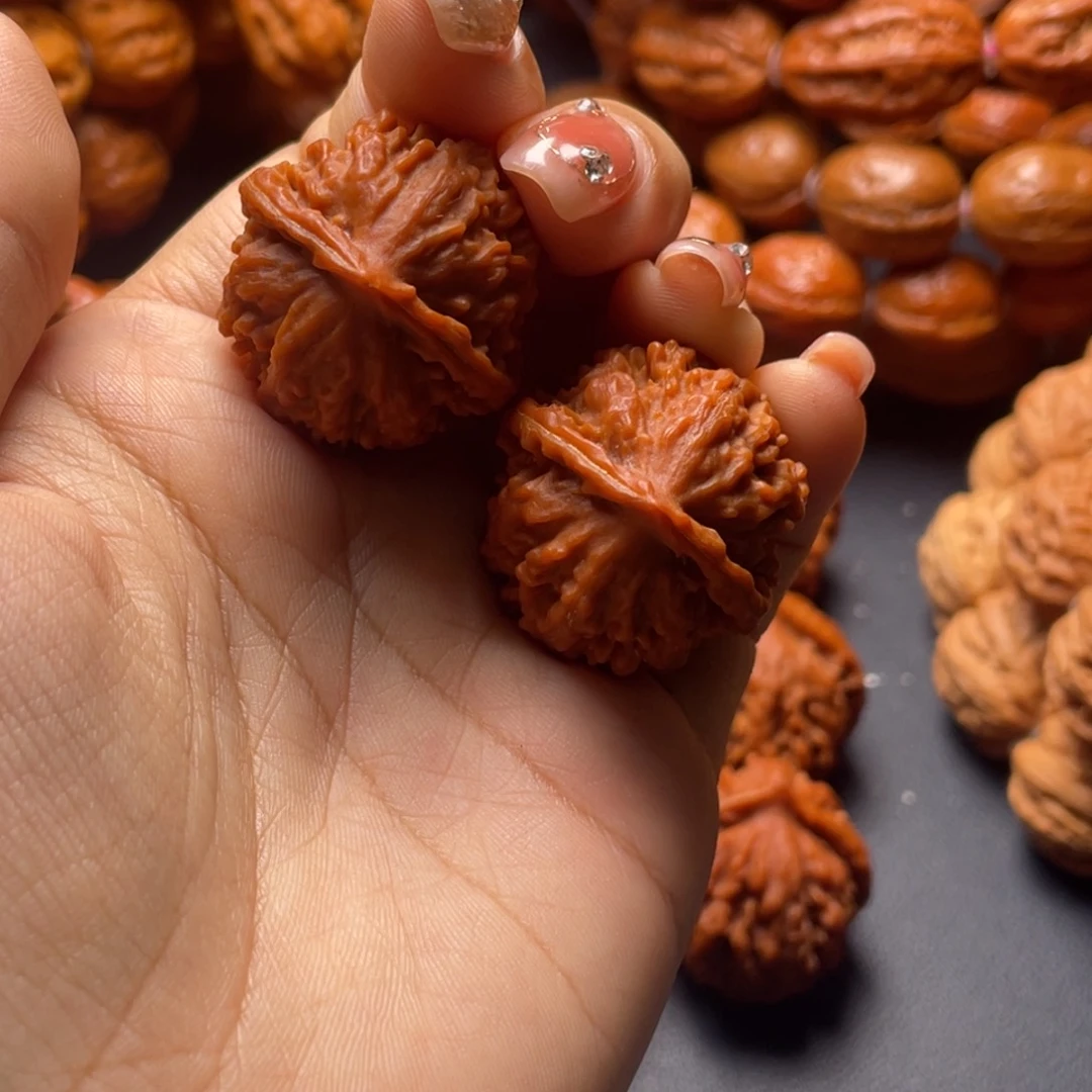 文玩核桃手串八棱灯笼