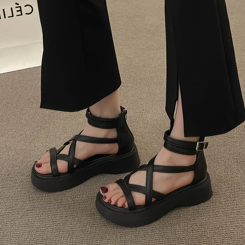 网红百搭厚底凉鞋女夏外穿2025新款网红仙女风配裙子法式罗马凉鞋