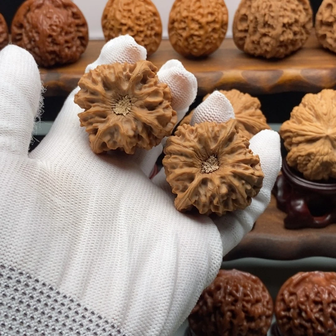 核桃龙门涧核桃把件