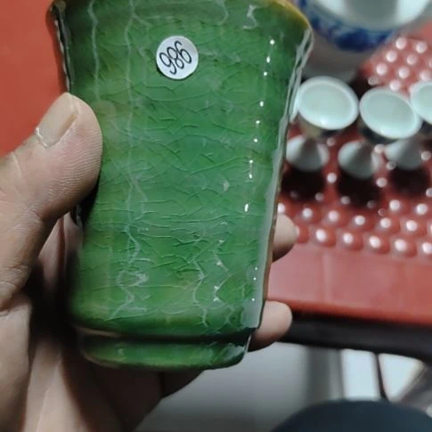 瓷片瓷片，盘子，都有瑕疵