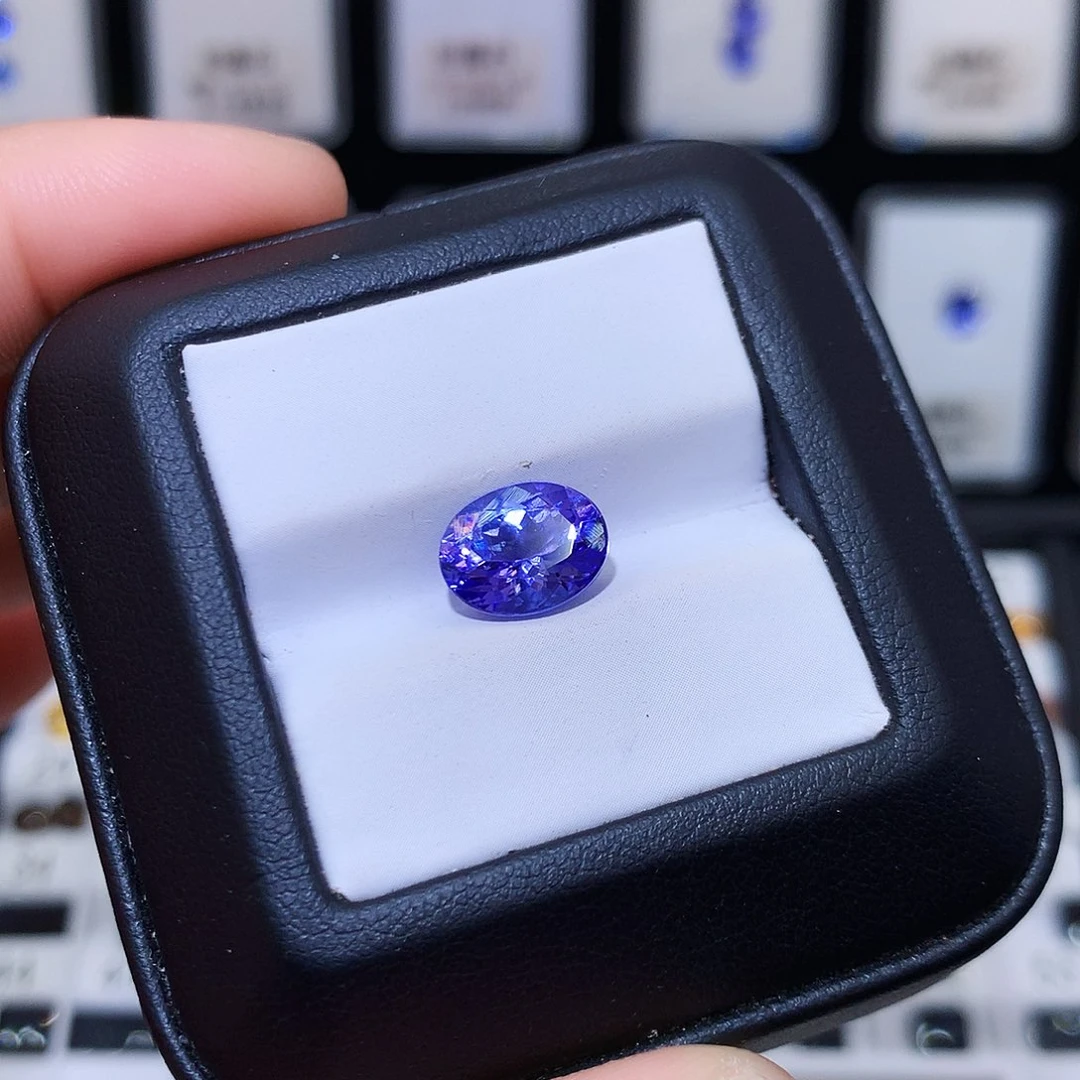 坦桑石裸石未镶嵌3.36克拉