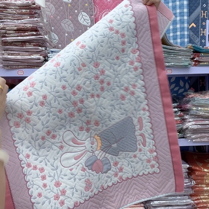 棉粉色小花兔纯棉