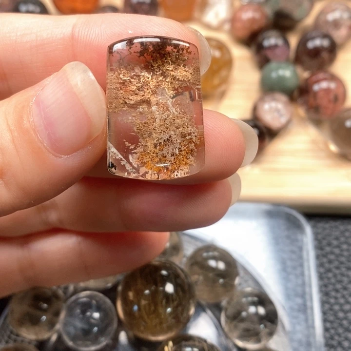 未镶嵌颈饰水晶水晶