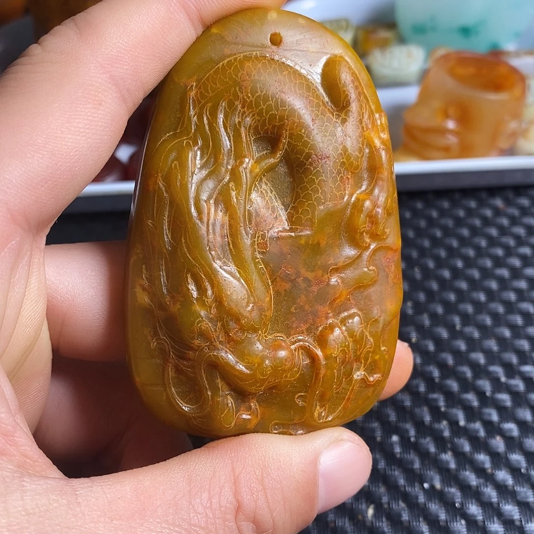 岫岩老玉（透闪石质玉）未镶嵌珠宝奇石