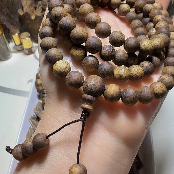 树脂制品绿棋楠乌身圆叶8mm 圆珠多圈20