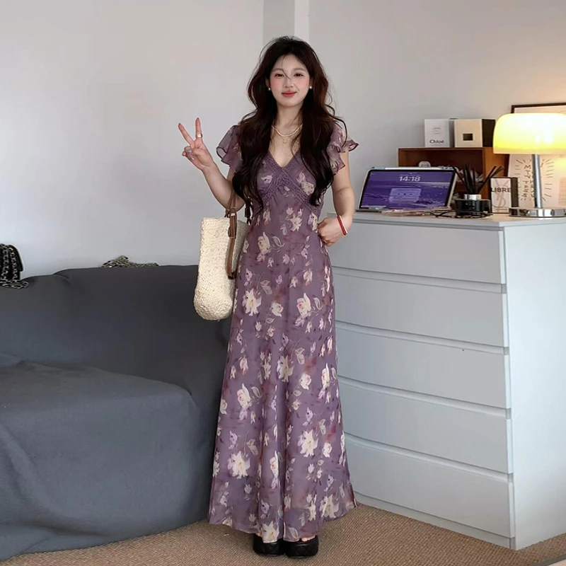 法式巨好看紫色碎花v领连衣裙子女夏季2025新款独特漂亮显瘦长裙