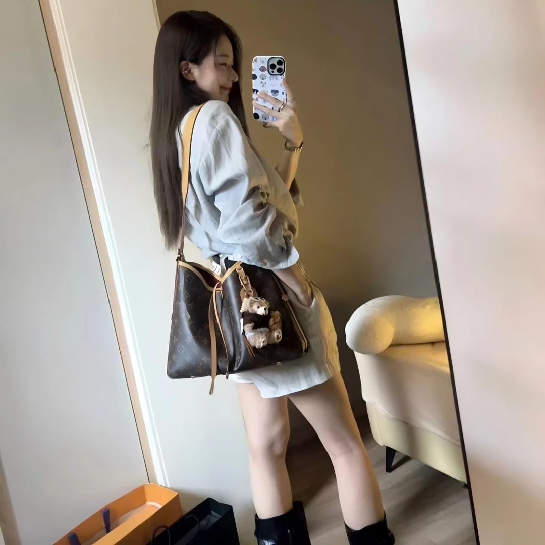 【海外购】时尚休闲百搭休闲包