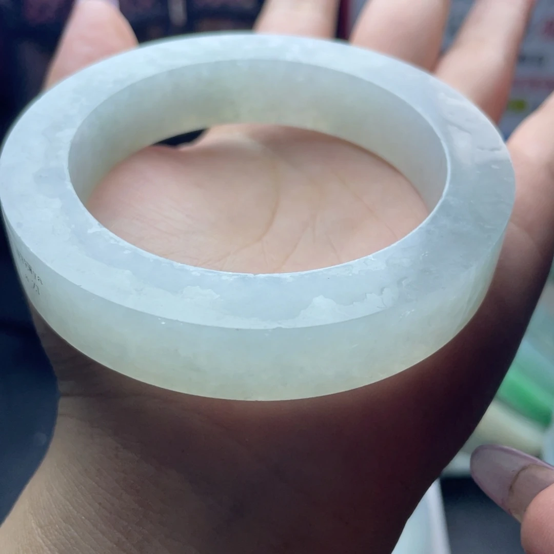 豪***砂定制翡翠未镶嵌缅A翡翠多样性发一