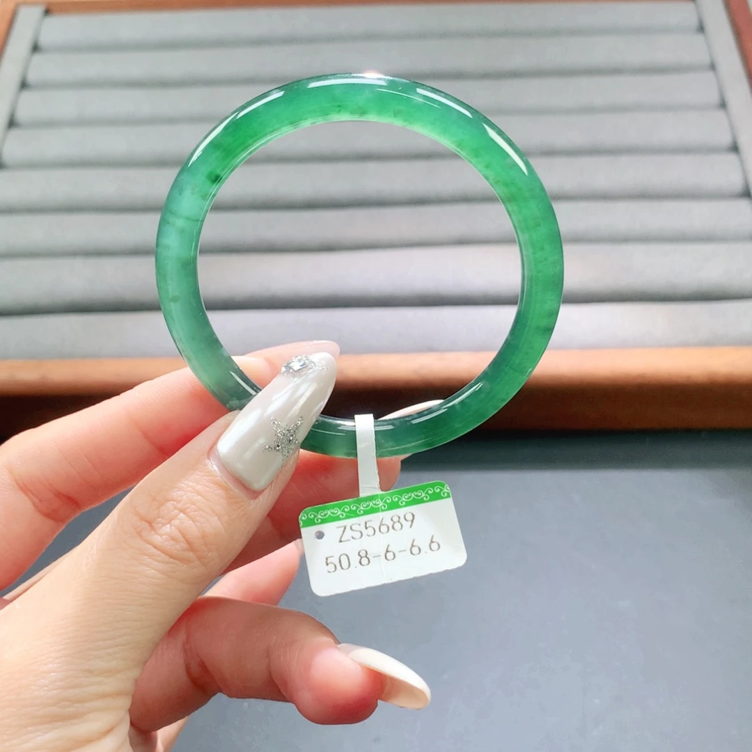 翡翠未镶嵌手镯天然