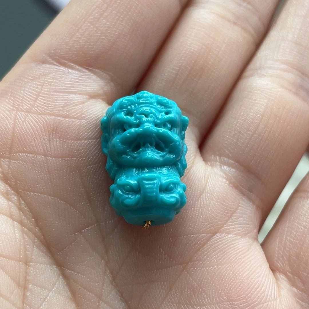 绿松石未镶嵌颈饰