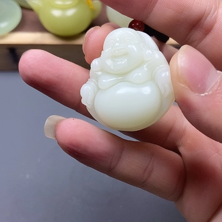 和田玉（糖玉）未镶嵌颈饰