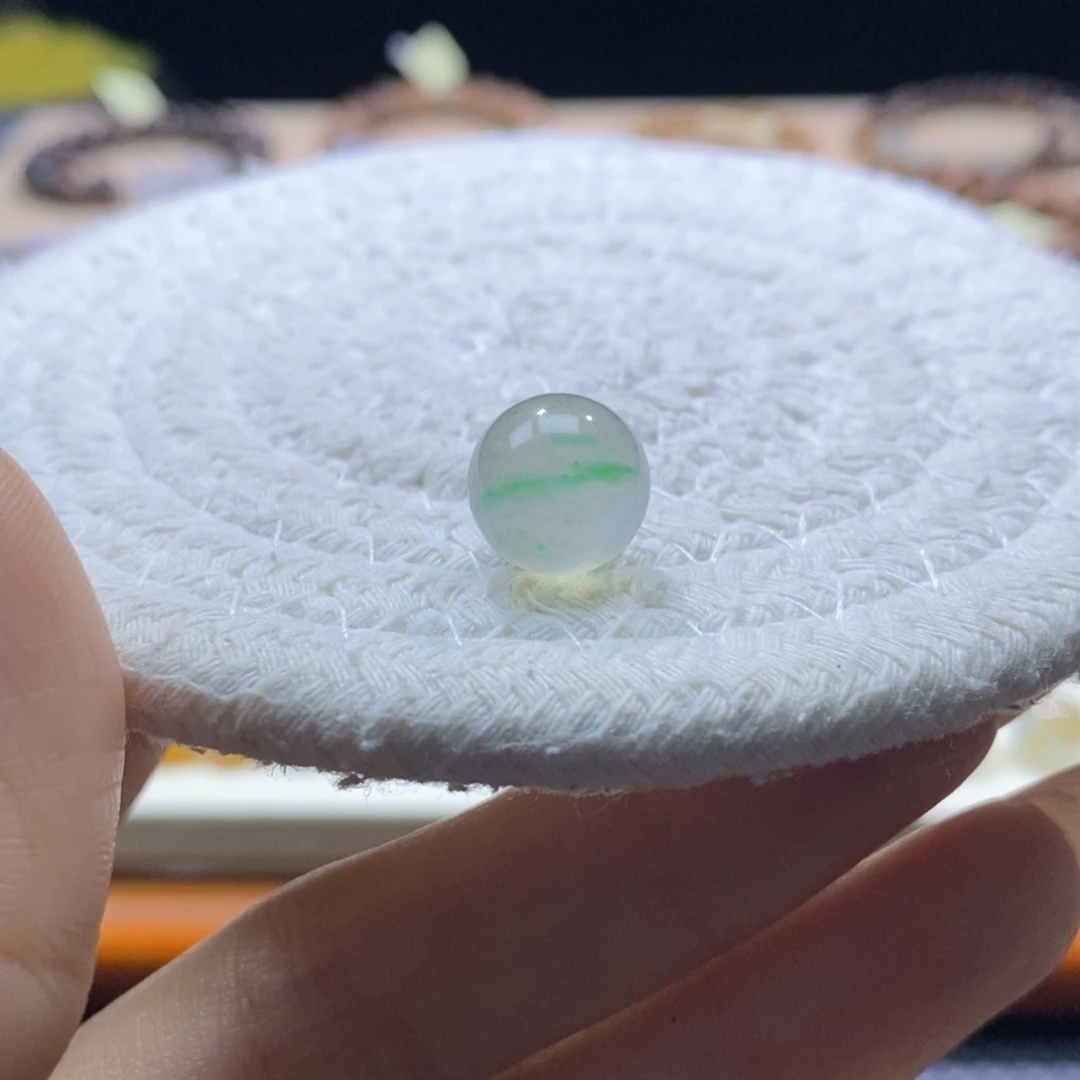 翡翠未镶嵌颈饰翡翠高冰茶飘绿珠11.7mm