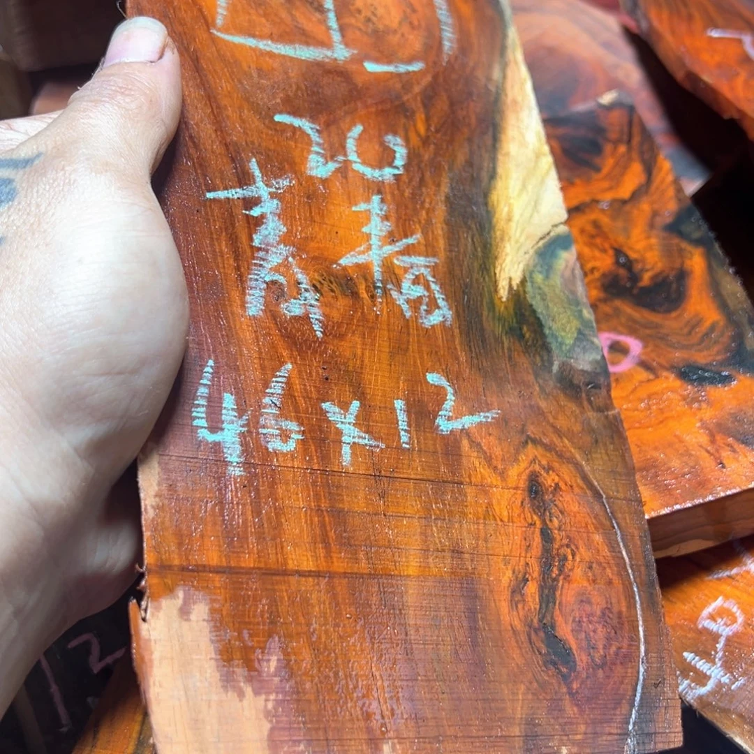 青***华交趾黄檀（大红酸枝）