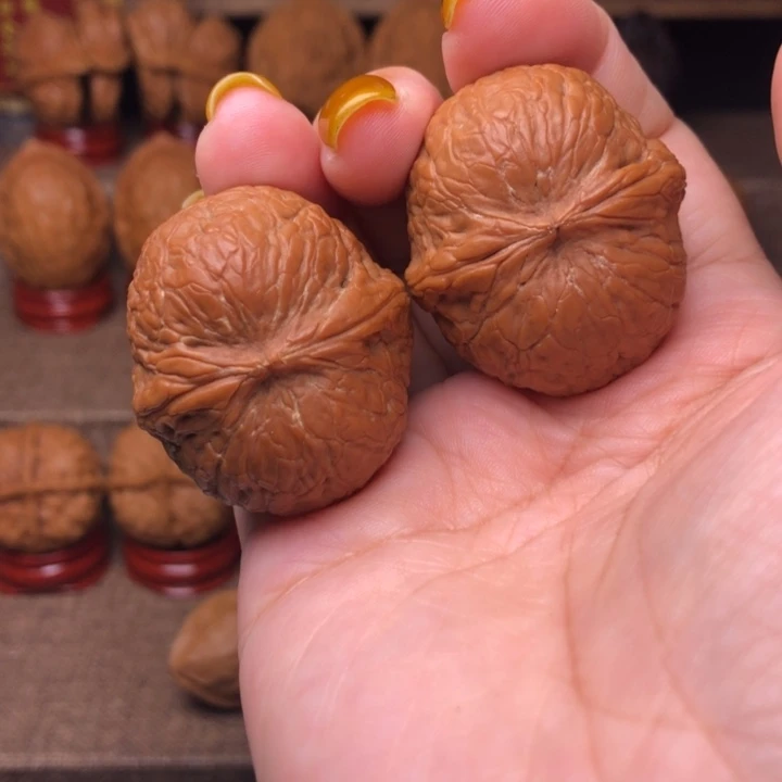 文玩核桃把件26号铁锤妹妹36尺