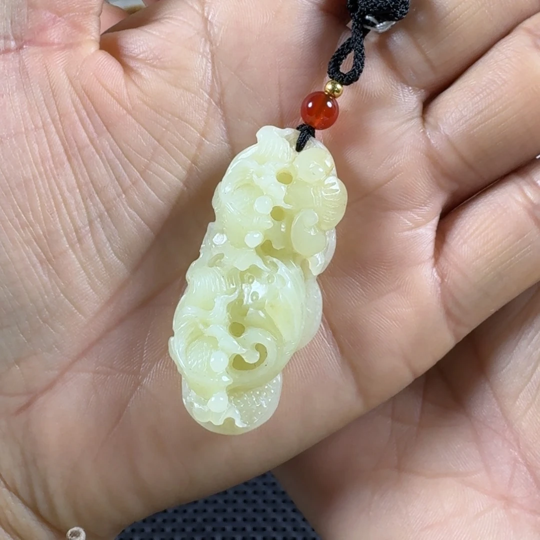 和田玉挂件未镶嵌