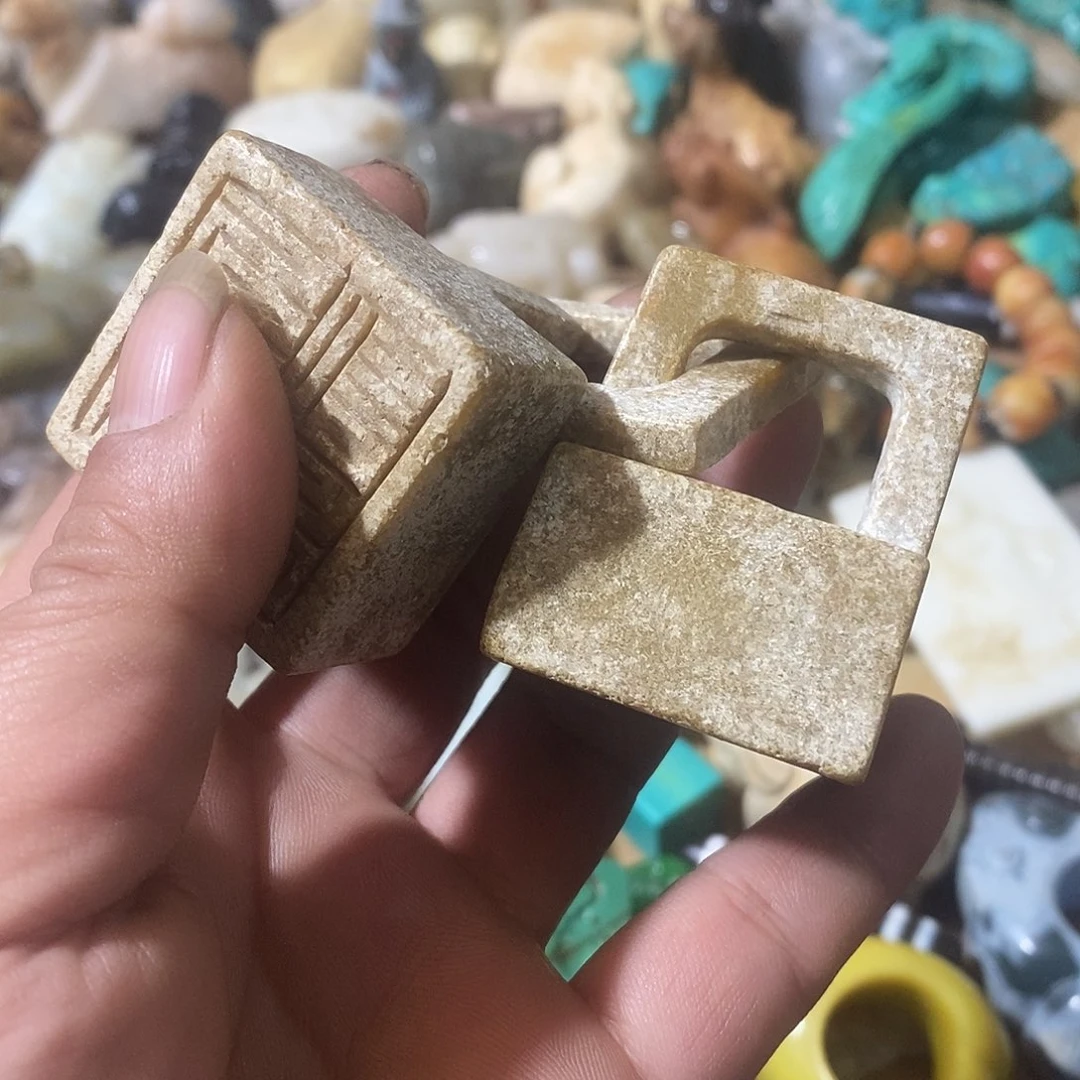 和田玉（糖玉）未镶嵌挂件