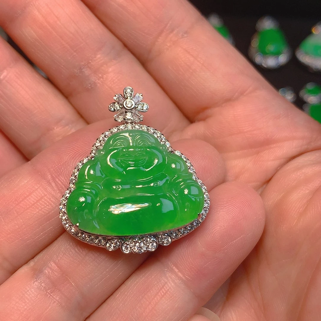 颈饰18K金镶嵌翡翠翡翠佛公吊坠
