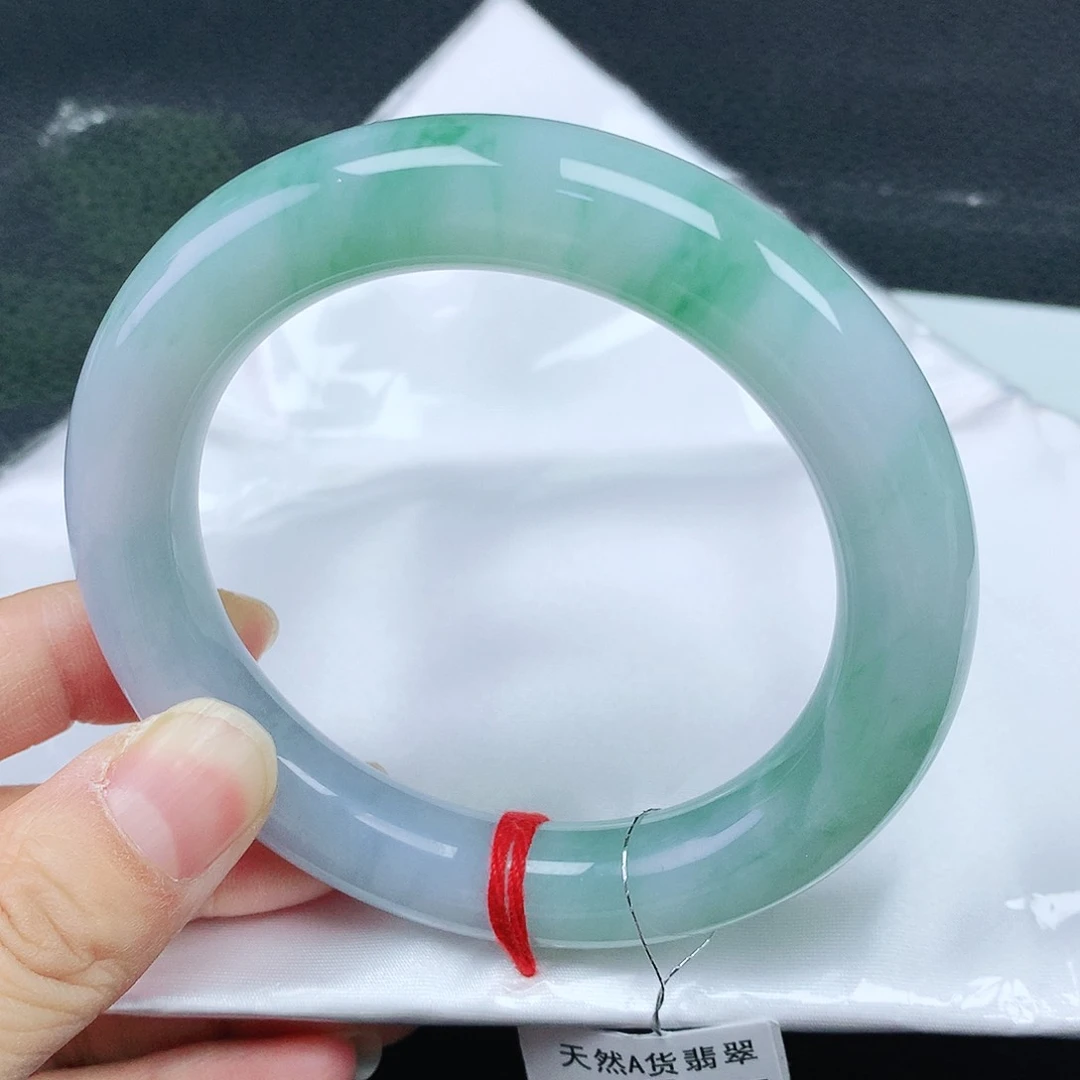 翡翠手镯未镶嵌56胖