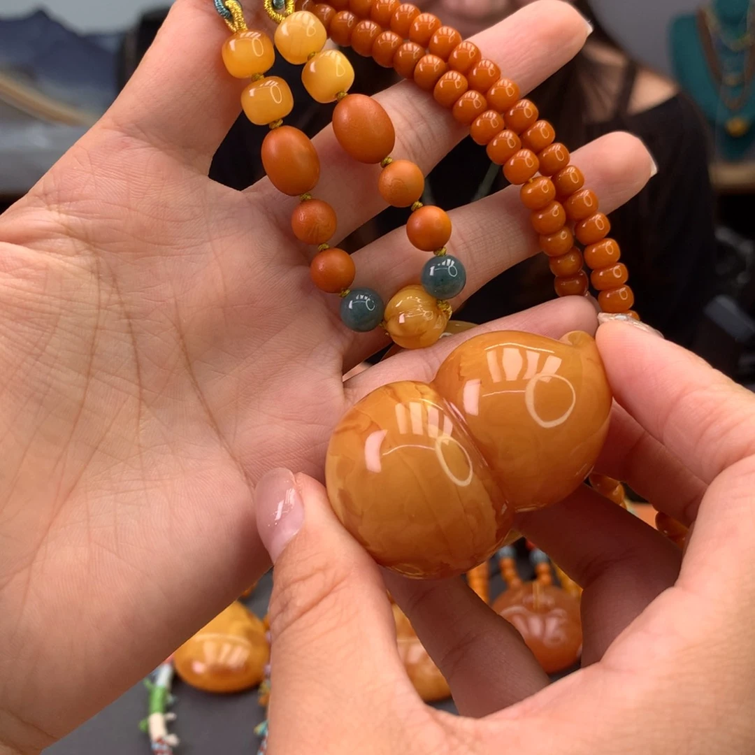 未镶嵌颈饰蜜蜡葫芦