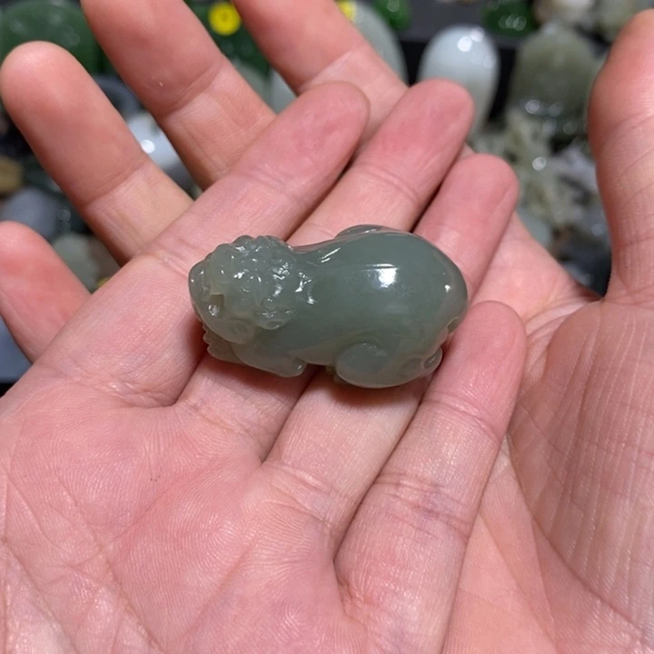未镶嵌和田玉挂件