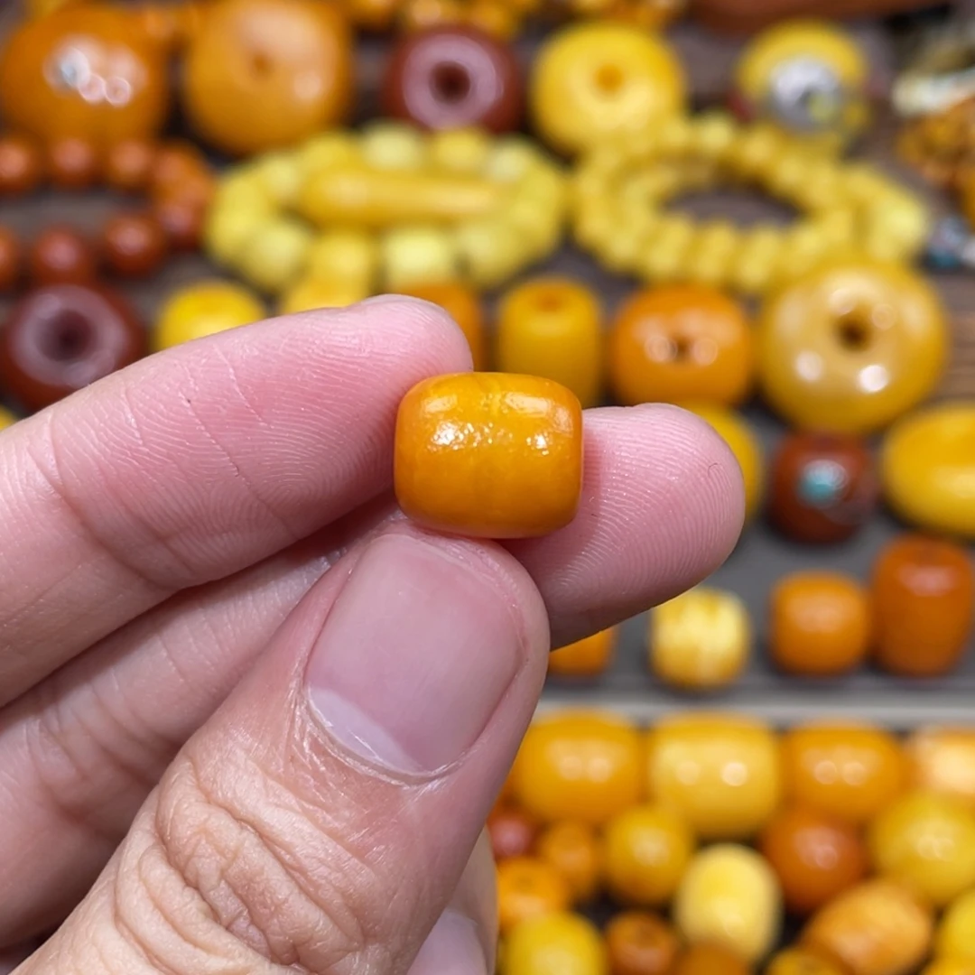 关***r蜜蜡未镶嵌裸石直径10