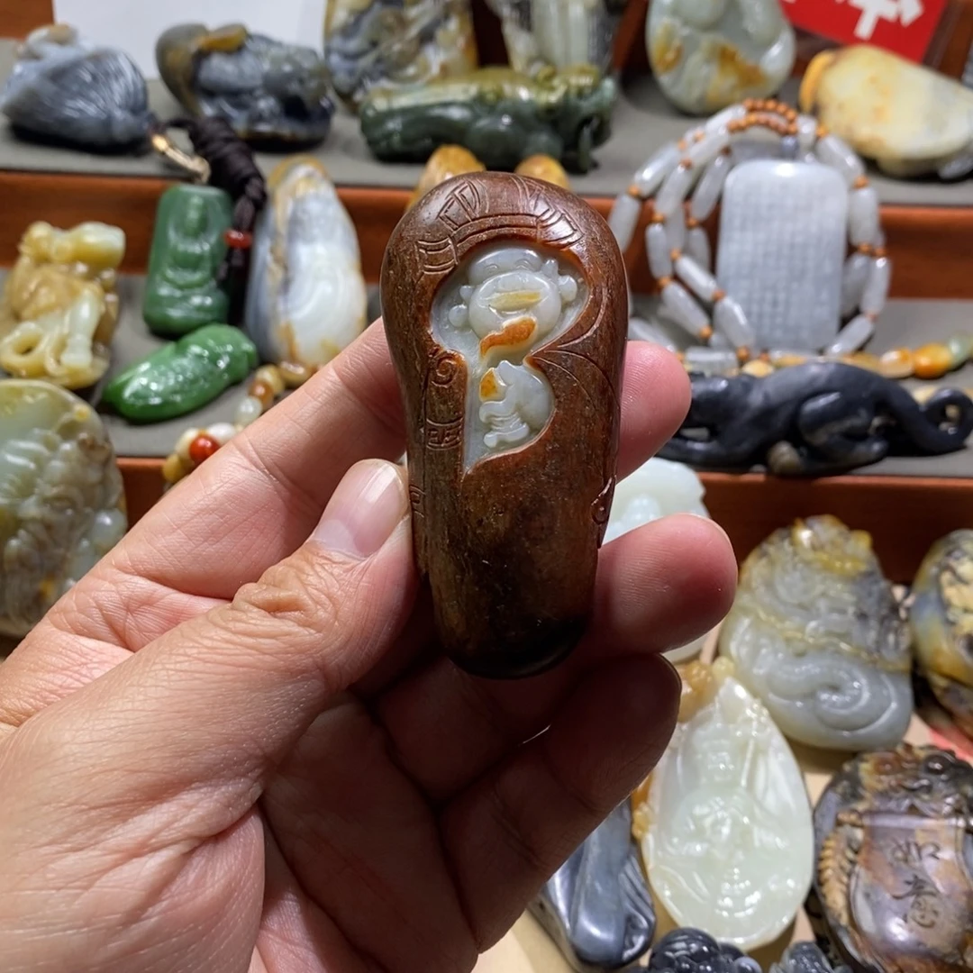 裴***1和田玉未镶嵌把件