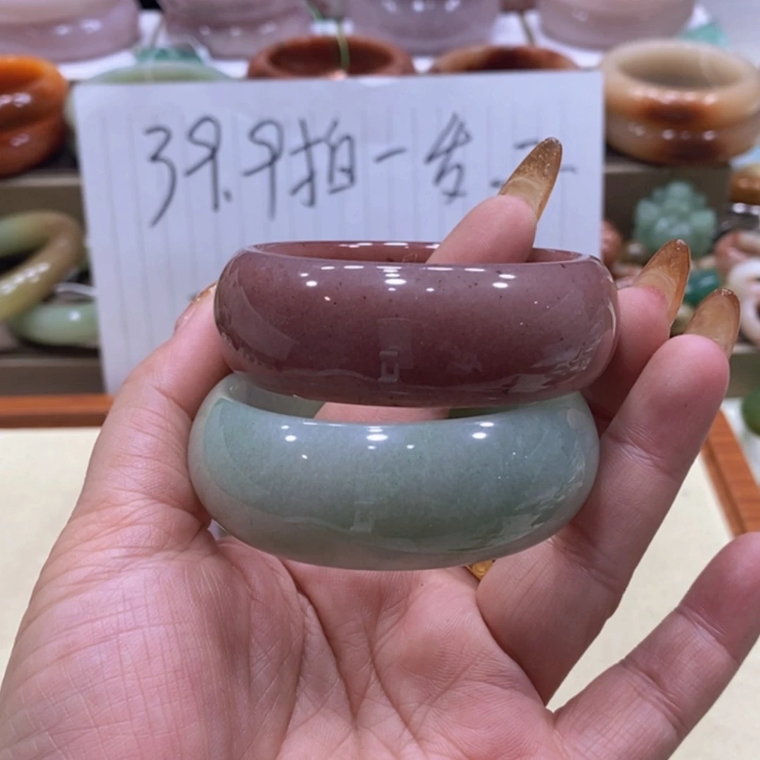 【闪购商品】未镶嵌手镯石英质玉江*