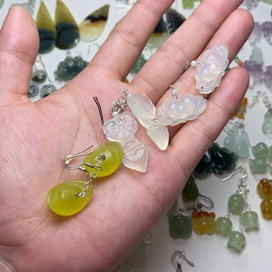 蛇纹石玉未镶嵌耳饰/颈饰