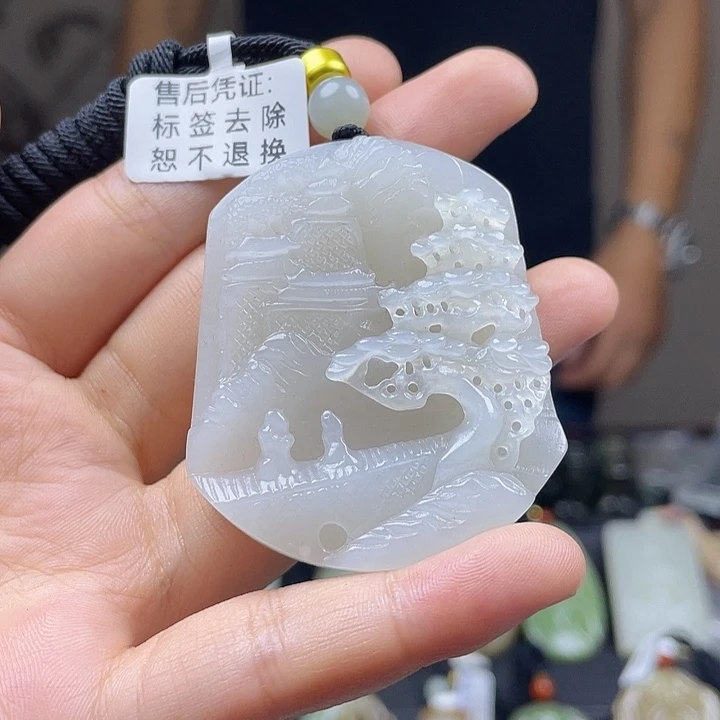 和田玉未镶嵌颈饰