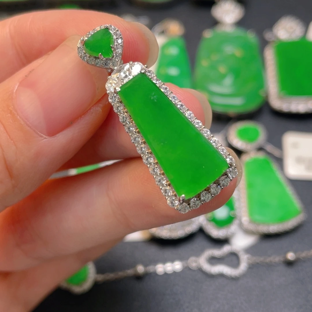 翡翠银S925镶嵌颈饰