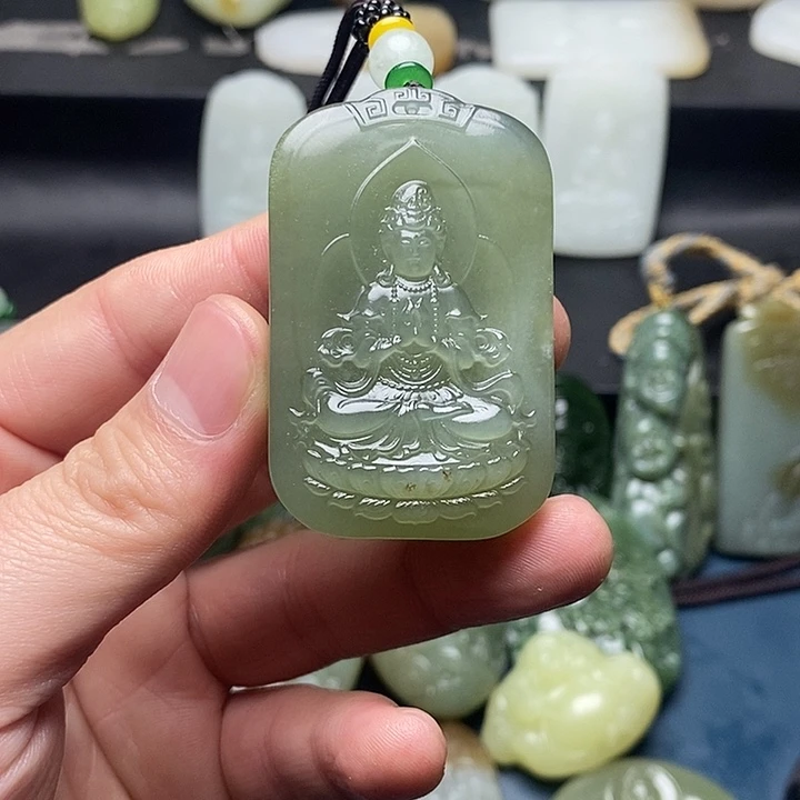 梵***明和田玉未镶嵌颈饰