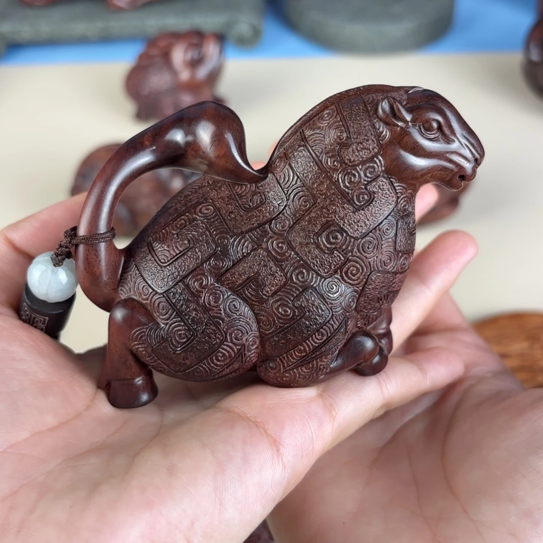 黄花梨/降香黄檀把件