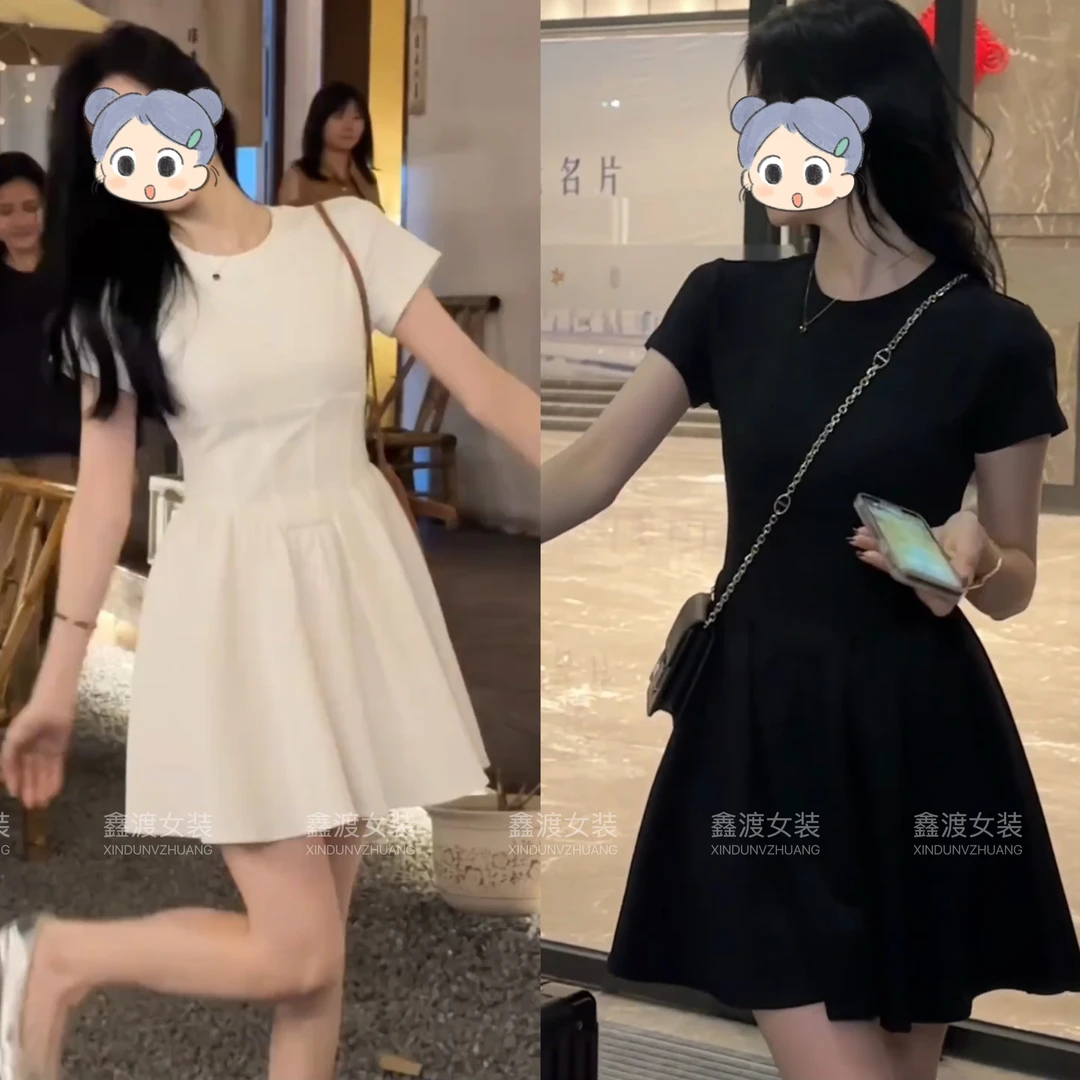 2025春夏新款时尚显瘦气质女士网红洋气连衣裙百搭款D5032