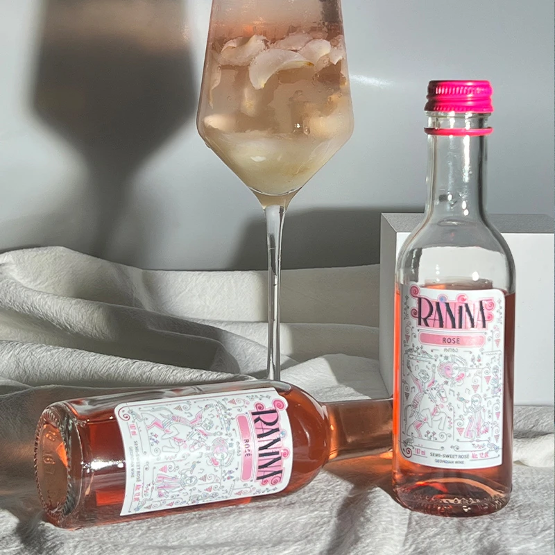 拉尼娜格鲁吉亚半甜桃红葡萄酒高颜值187ml微醺晚安便携小瓶酒