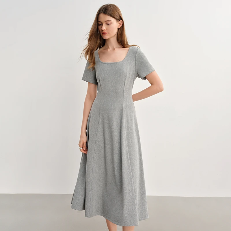 独束大码女装法式气质休闲方U领连衣裙减龄显瘦A字裙25DS82837