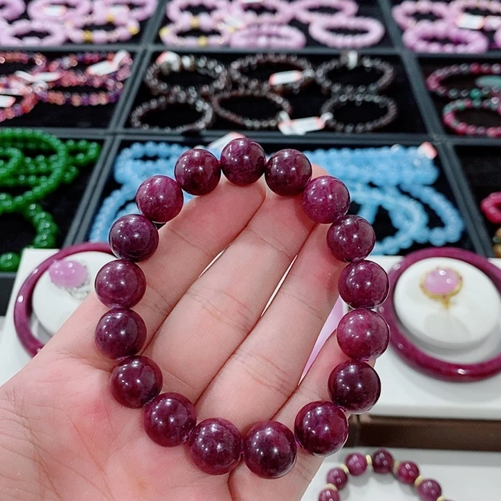 手串未镶嵌红宝石