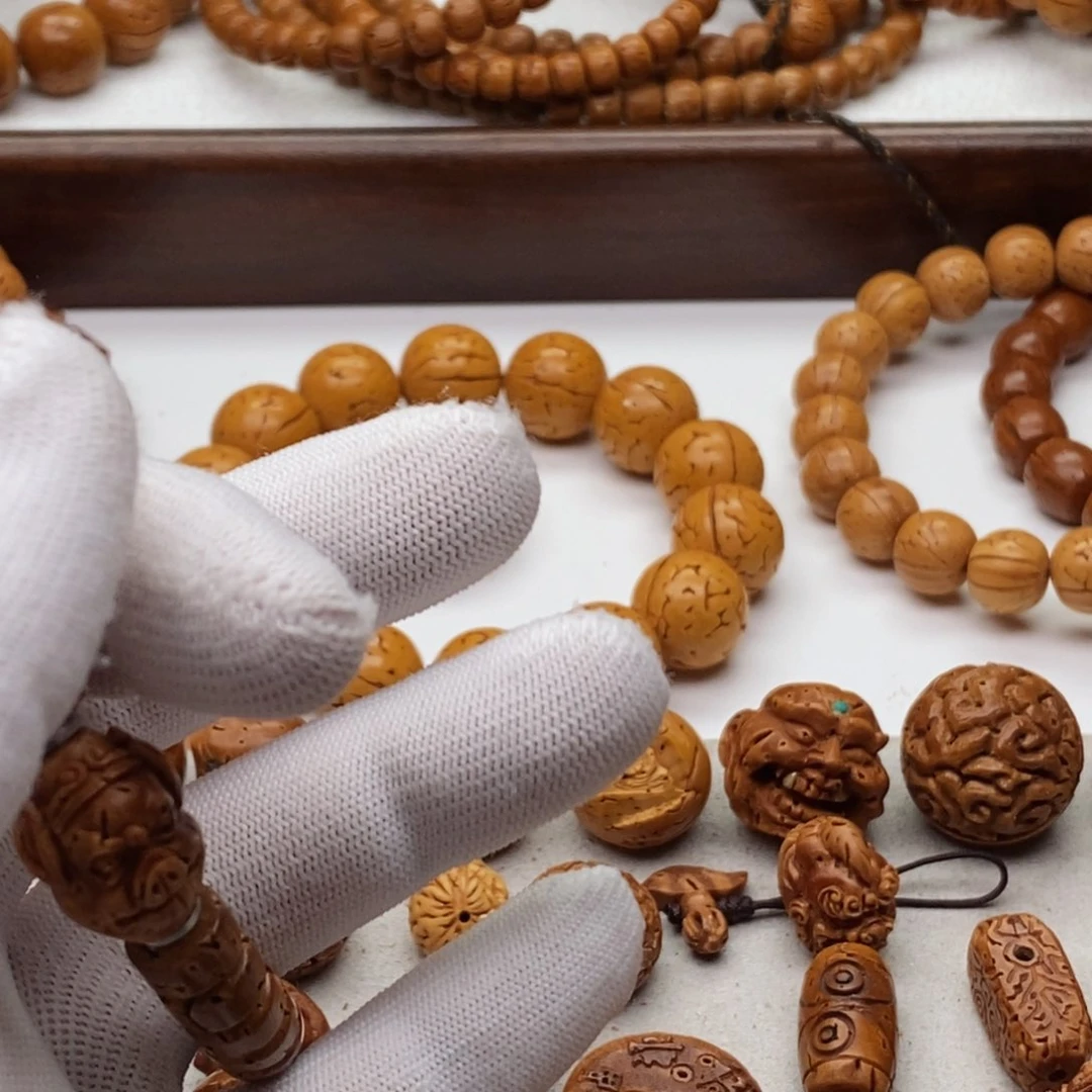 小****镯桃核纯手工打造工艺品