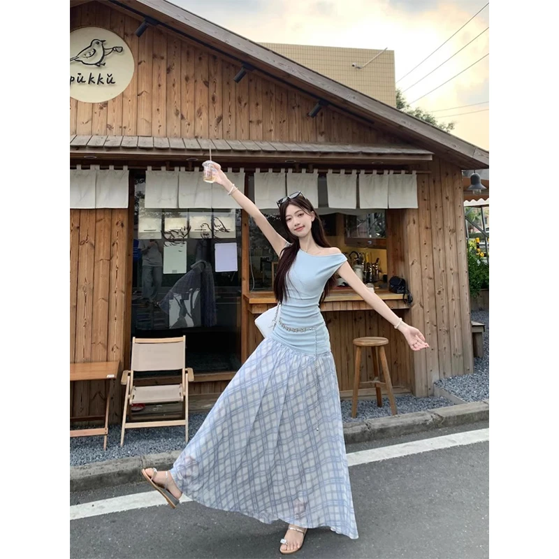 简约纯色修身斜肩上衣女夏2025新款高腰气中长款a字格子半身裙子