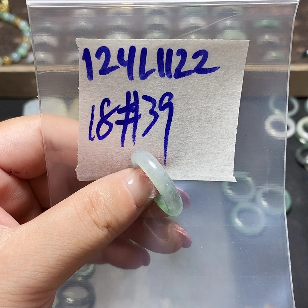 未镶嵌定制翡翠翡翠