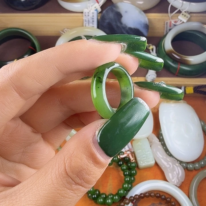 和田玉（糖玉）未镶嵌戒指