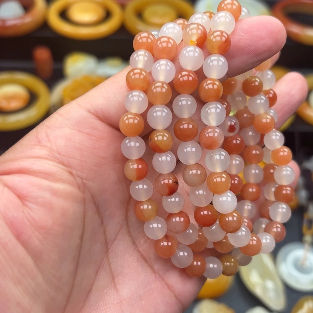 石英质玉（黄龙玉）未镶嵌颈饰