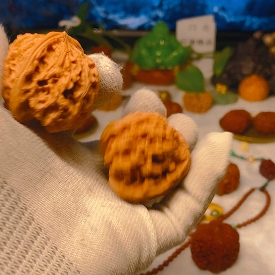 文玩核桃把件?****?天花板天眼