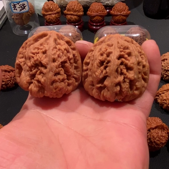 文玩核桃把件大粗筋