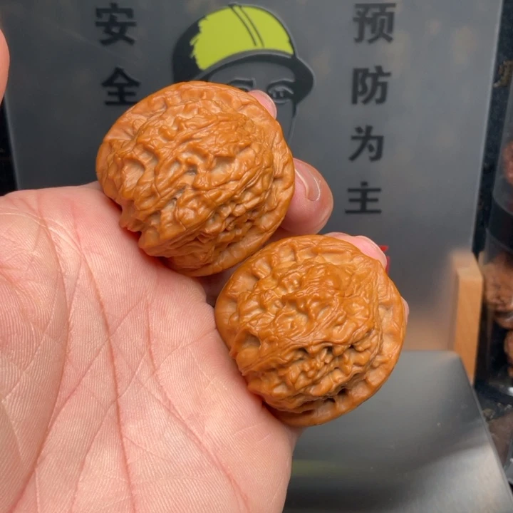 吊坠文玩核桃红狮子40全品45克